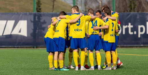 Małe derby w IV lidze