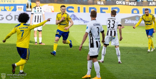 Historyczny "Rossi"!