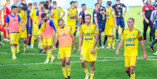 Zawodnicy po meczu Odra Opole - Arka Gdynia