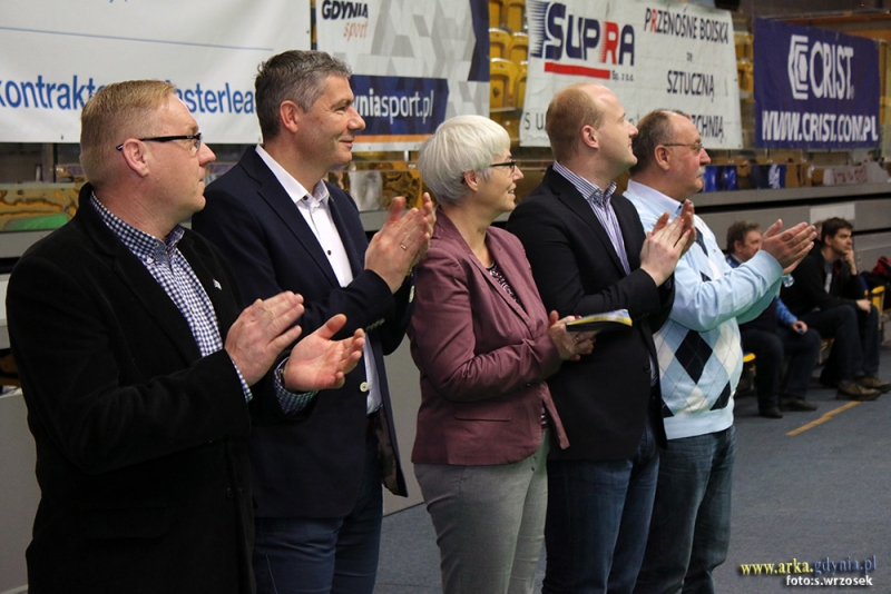 Stowarzyszenie Inicjatywa Arka z nową umową!-image