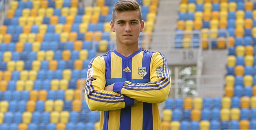 Adam Wolak wypożyczony do AIK Skovde.