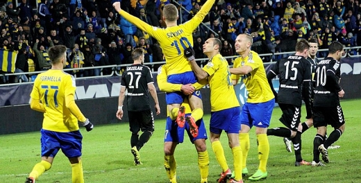 Kulisy meczu Arka-Korona.