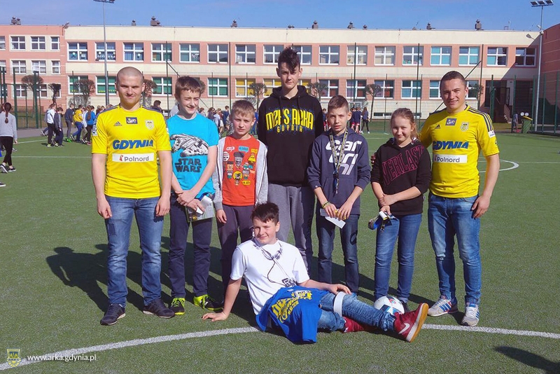 Powiat kościerski gra z Arką! Piątkowe wizyty w szkołach.-image