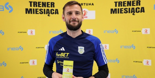 Wojciech Łobodziński trenerem października