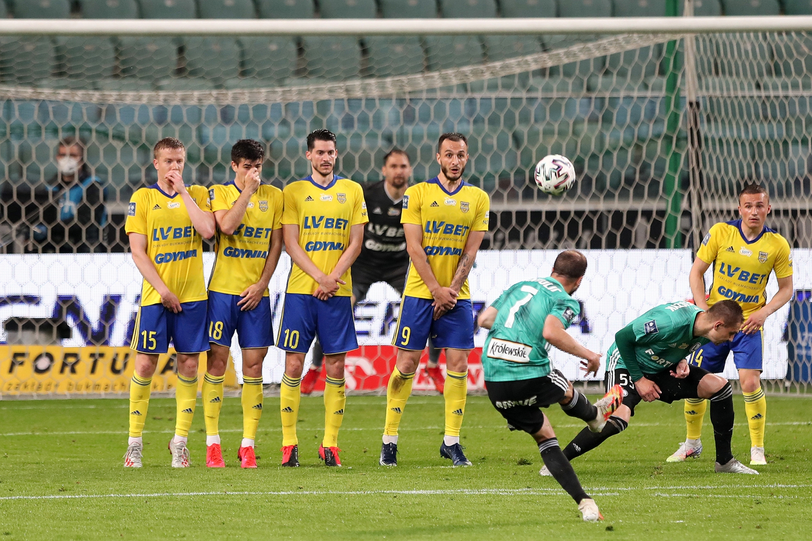 Centrum meczowe: Legia Warszawa - Arka Gdynia-image