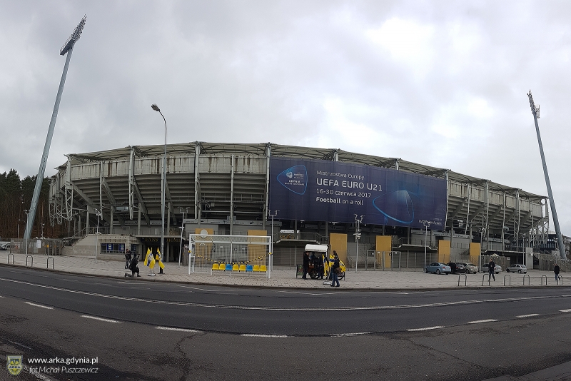 Wiata "bramka" od AMS przed Stadionem Miejskim w Gdyni!-image