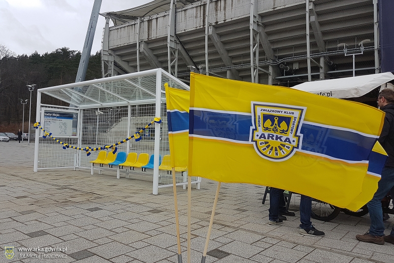 Wiata "bramka" od AMS przed Stadionem Miejskim w Gdyni!-image