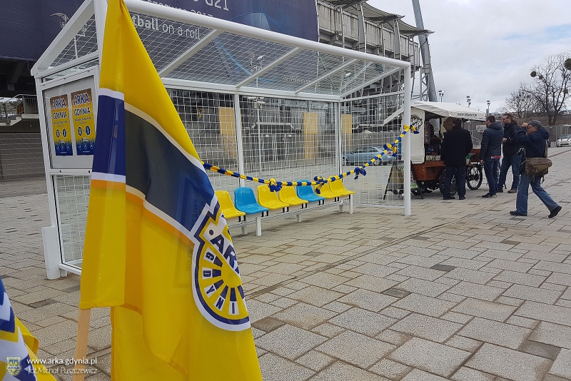 Wiata "bramka" od AMS przed Stadionem Miejskim w Gdyni!-image