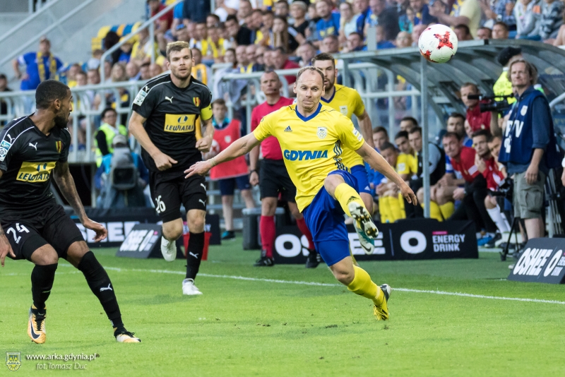 Centrum meczowe: Korona Kielce - Arka Gdynia-image