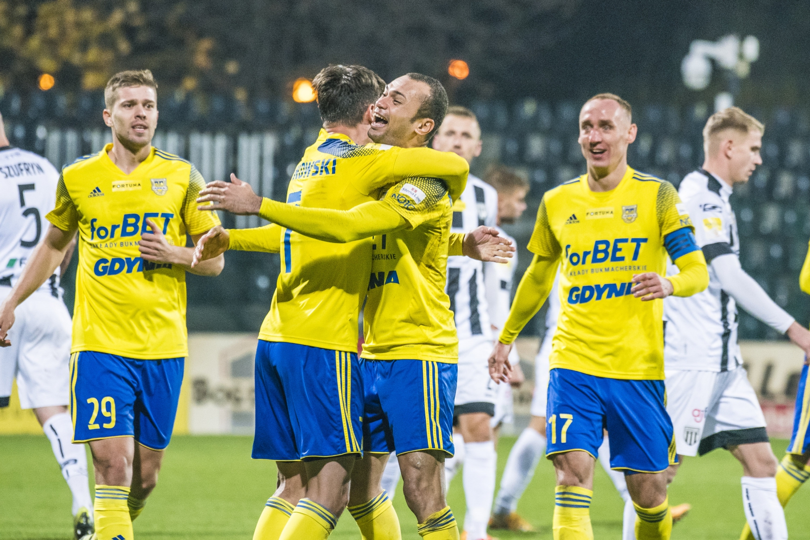 Centrum meczowe: Arka Gdynia - Sandecja Nowy Sącz-image