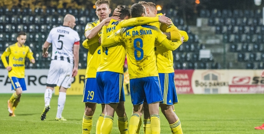 Piłkarze po meczu Sandecja Nowy Sącz - Arka Gdynia