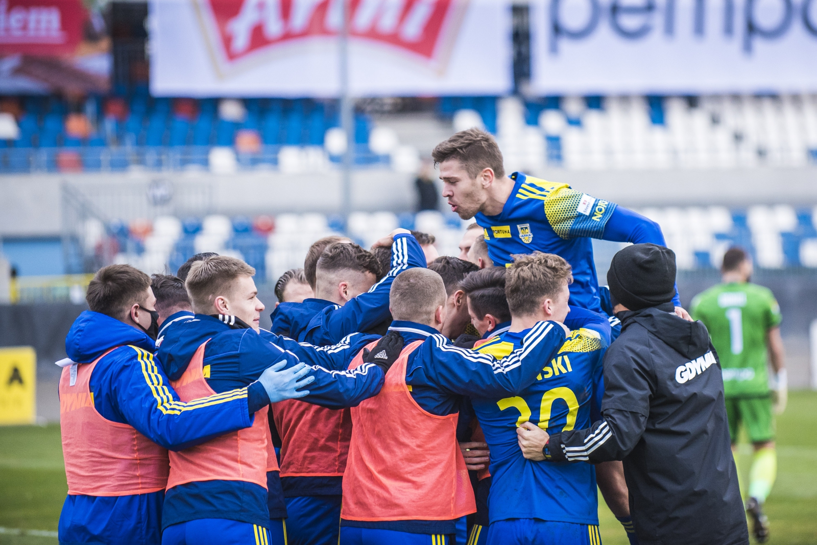 Centrum meczowe: Apklan Resovia - Arka Gdynia-image