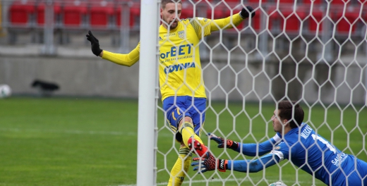 Statystyka meczu Widzew Łódź - Arka Gdynia