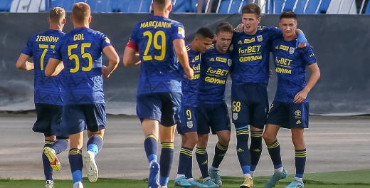 Centrum pomeczowe: Apklan Resovia - Arka Gdynia 1:3