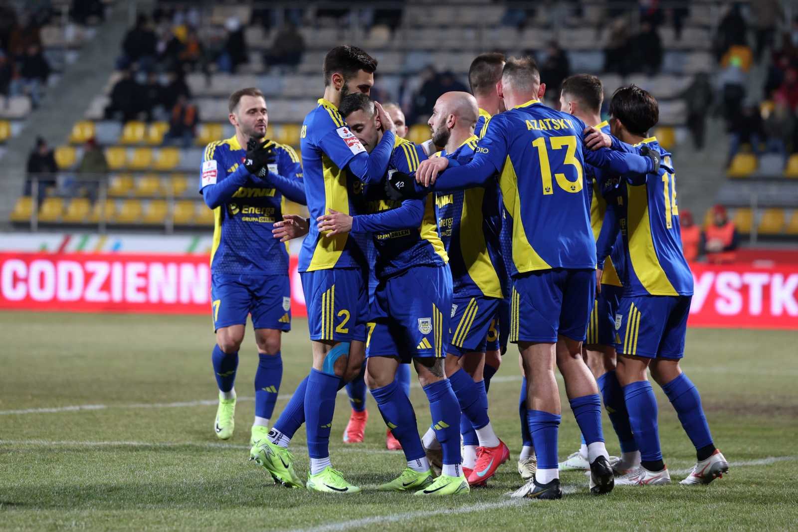 Centrum pomeczowe: Znicz Pruszków - Arka Gdynia 0:1-image
