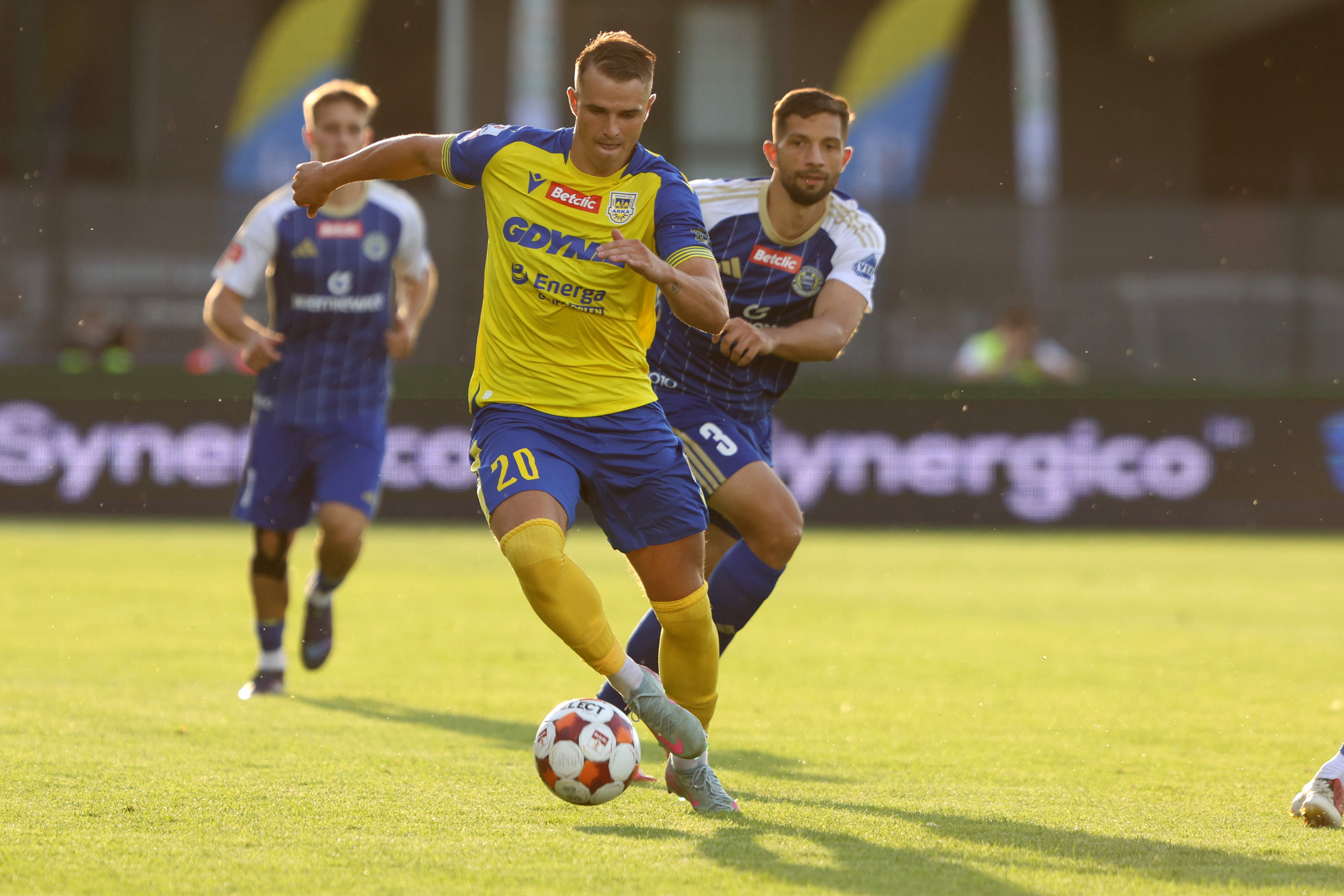 #UNIARK 2:0. Pierwsza porażka