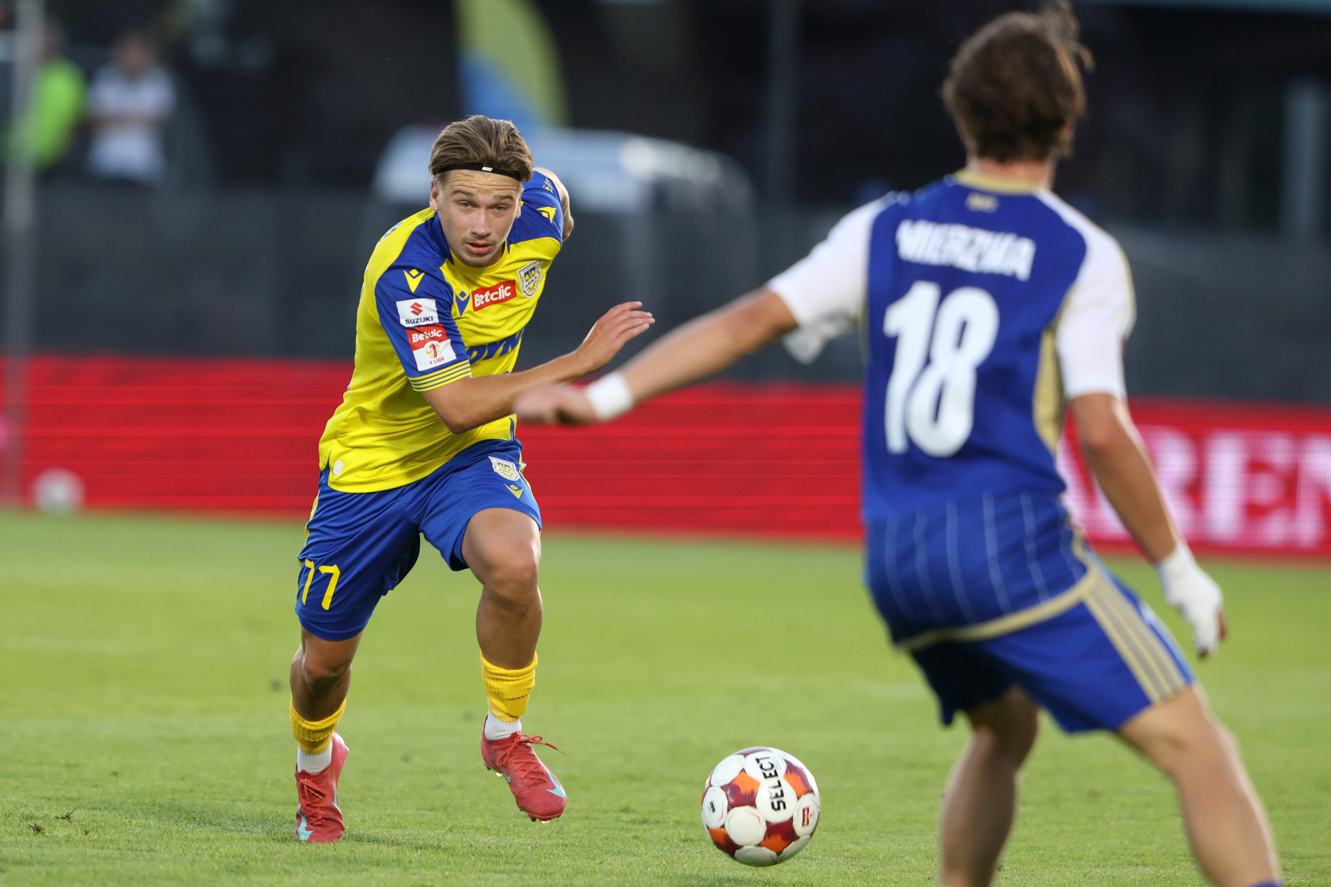 Zdjęcie Betclic 1 Liga: Unia Skierniewice - Arka Gdynia 2:0