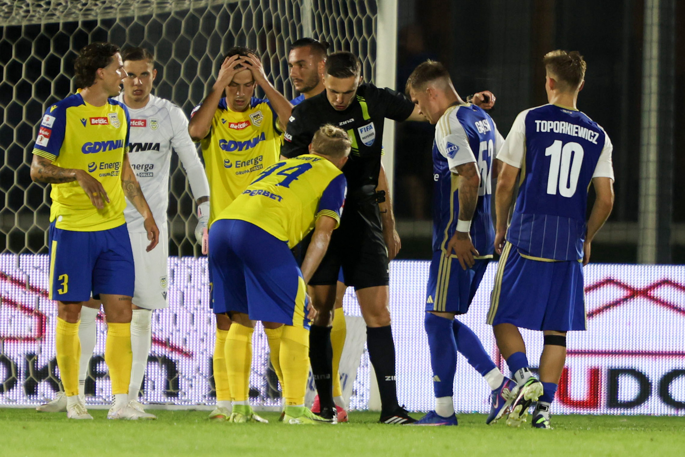 Zdjęcie Betclic 1 Liga: Unia Skierniewice - Arka Gdynia 2:0