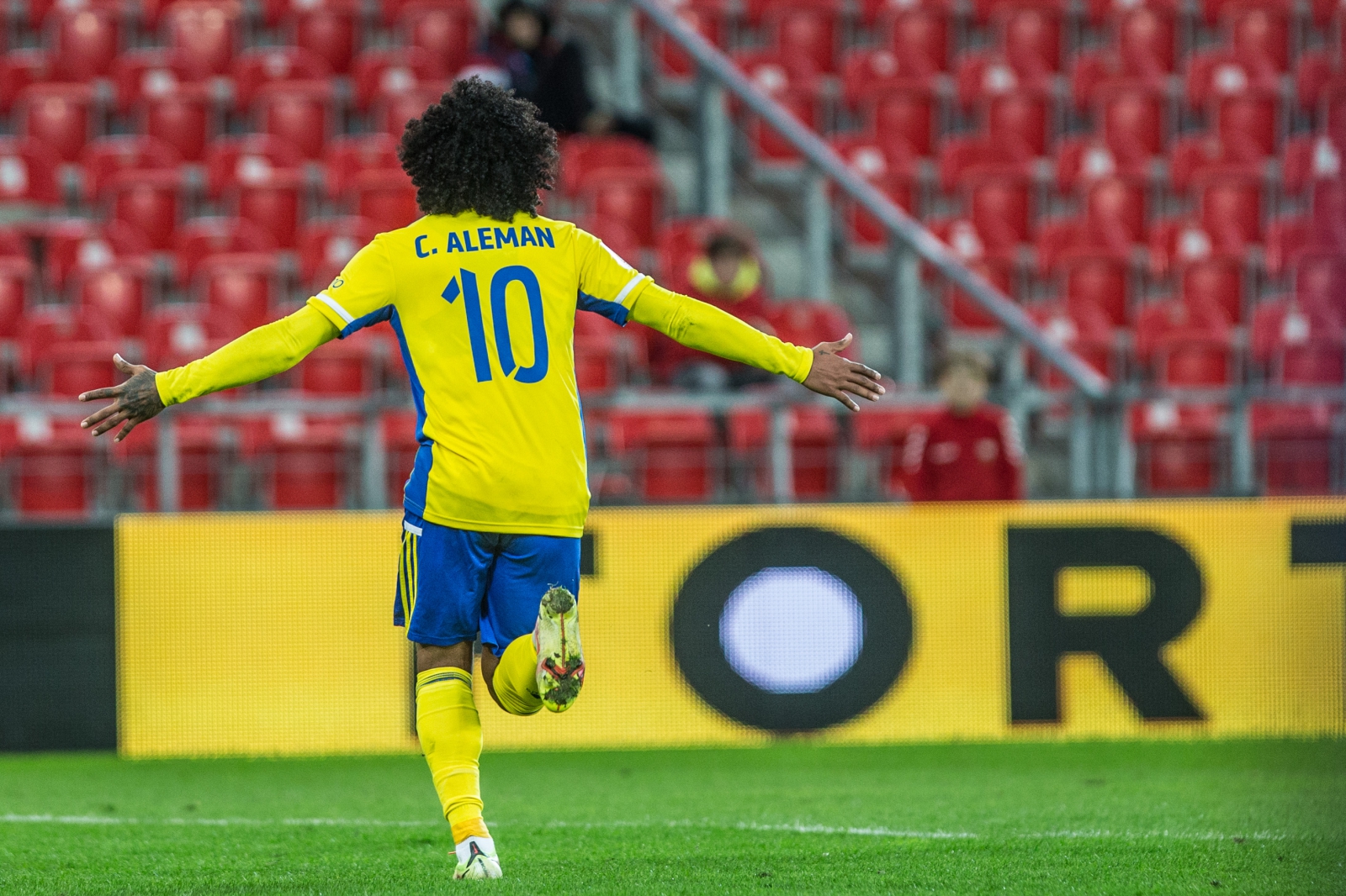 Centrum meczowe:  Arka Gdynia - GKS Tychy-image