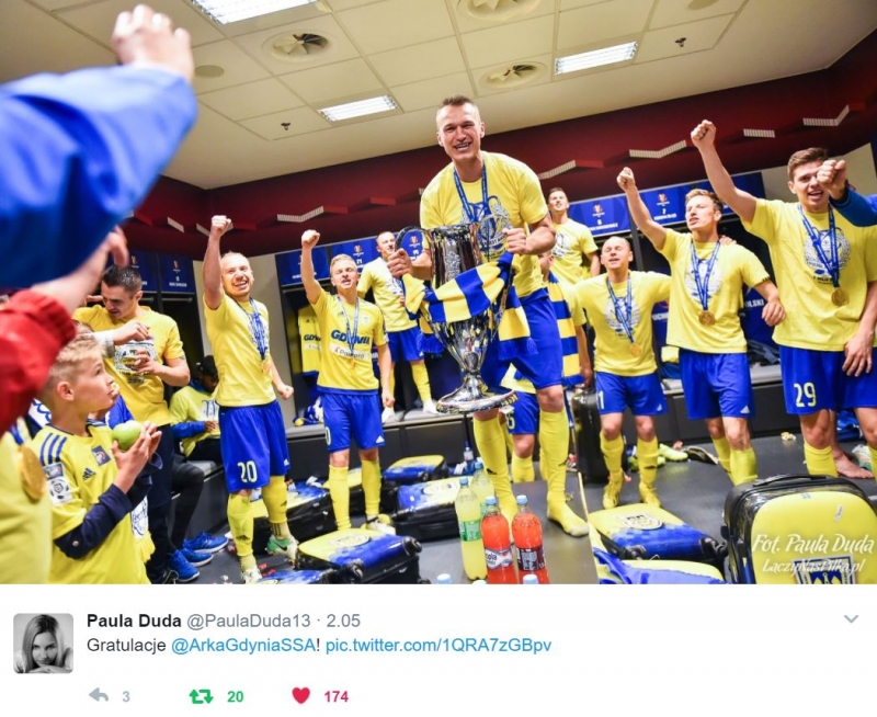Twitter gratuluje Arce wygranej w finale Pucharu Polski.-image