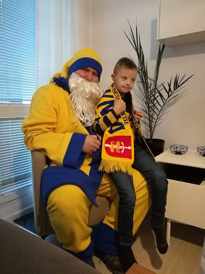 Zdjęcie Żółto-Niebieski Mikołaj 2017