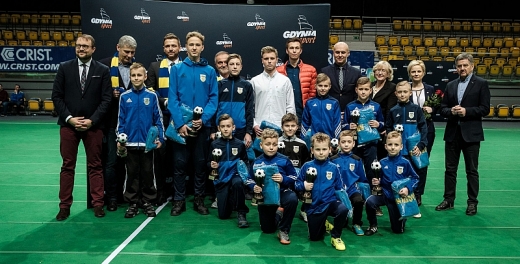 Nagrodzona młodzież SI Arka Gdynia.