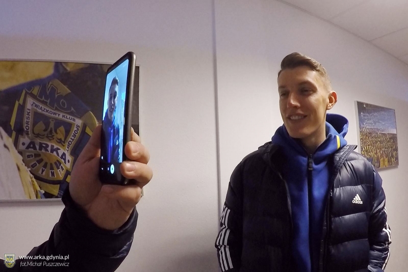 Arka jedzie powalczyć z liderem!-image