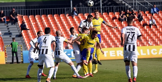 Sandecja - Arka 3:1. Dwa samobóje dały punkty gospodarzom.