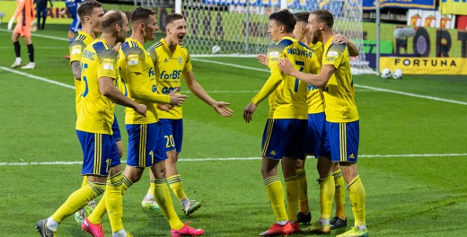 Piłkarze po meczu Arka Gdynia - Miedź Legnica