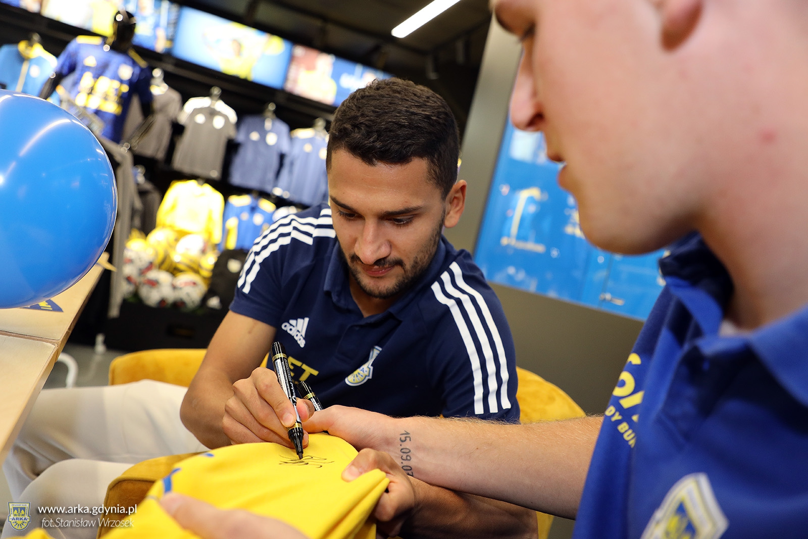Zdjęcie Spotkanie w oficjalnym sklepie Arki Gdynia - Karol Czubak oraz Omran Haydary