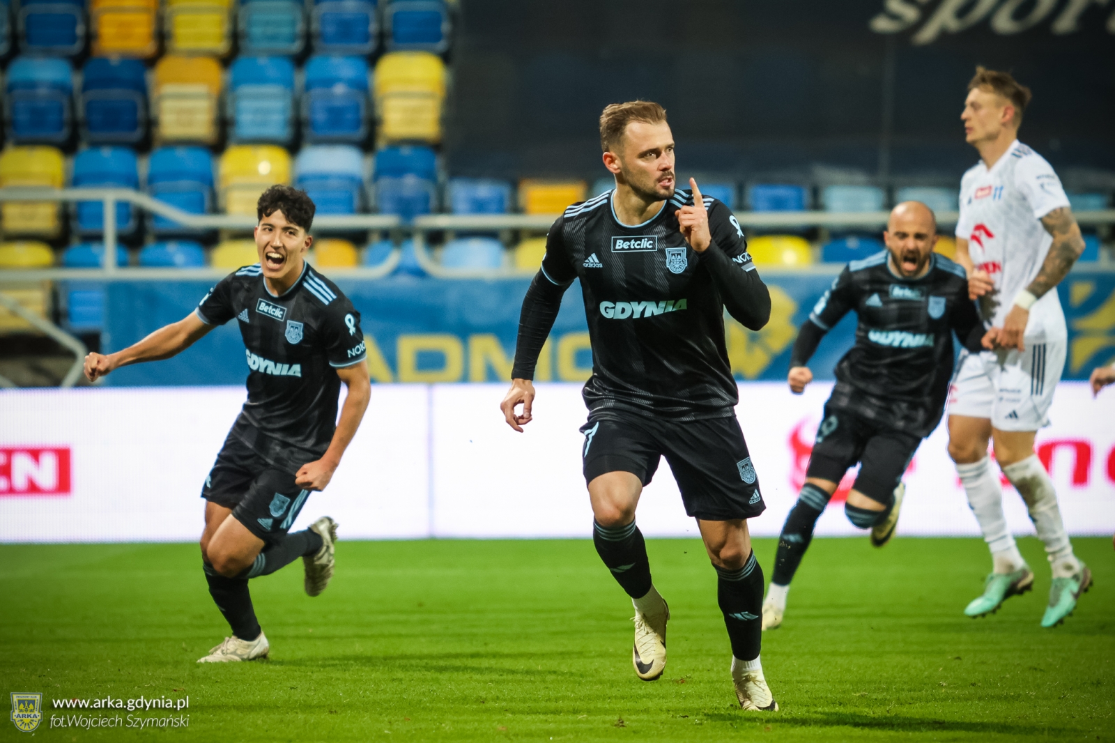 Centrum meczowe: Wisła Płock - Arka Gdynia-image