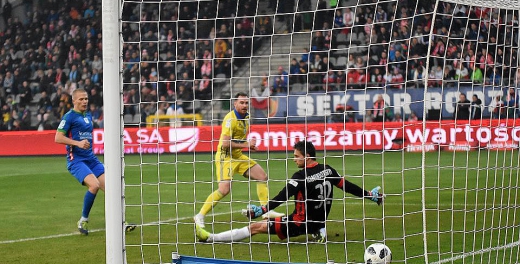 Miedź - Arka 0:4! Legnica zdobyta, Miedź rozbita!