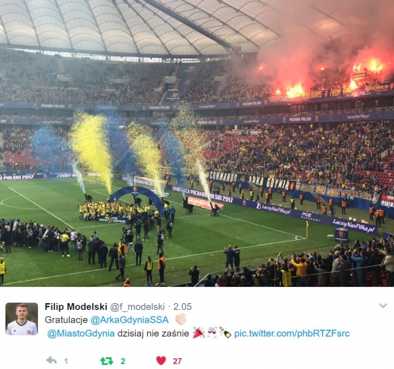 Twitter gratuluje Arce wygranej w finale Pucharu Polski.-image