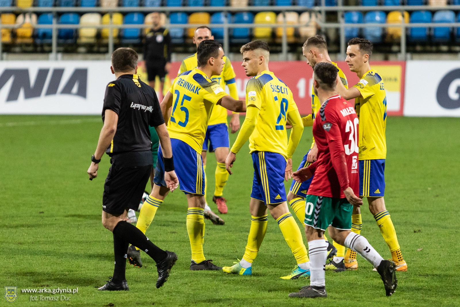 Centrum meczowe: Zagłębie Sosnowiec - Arka Gdynia-image