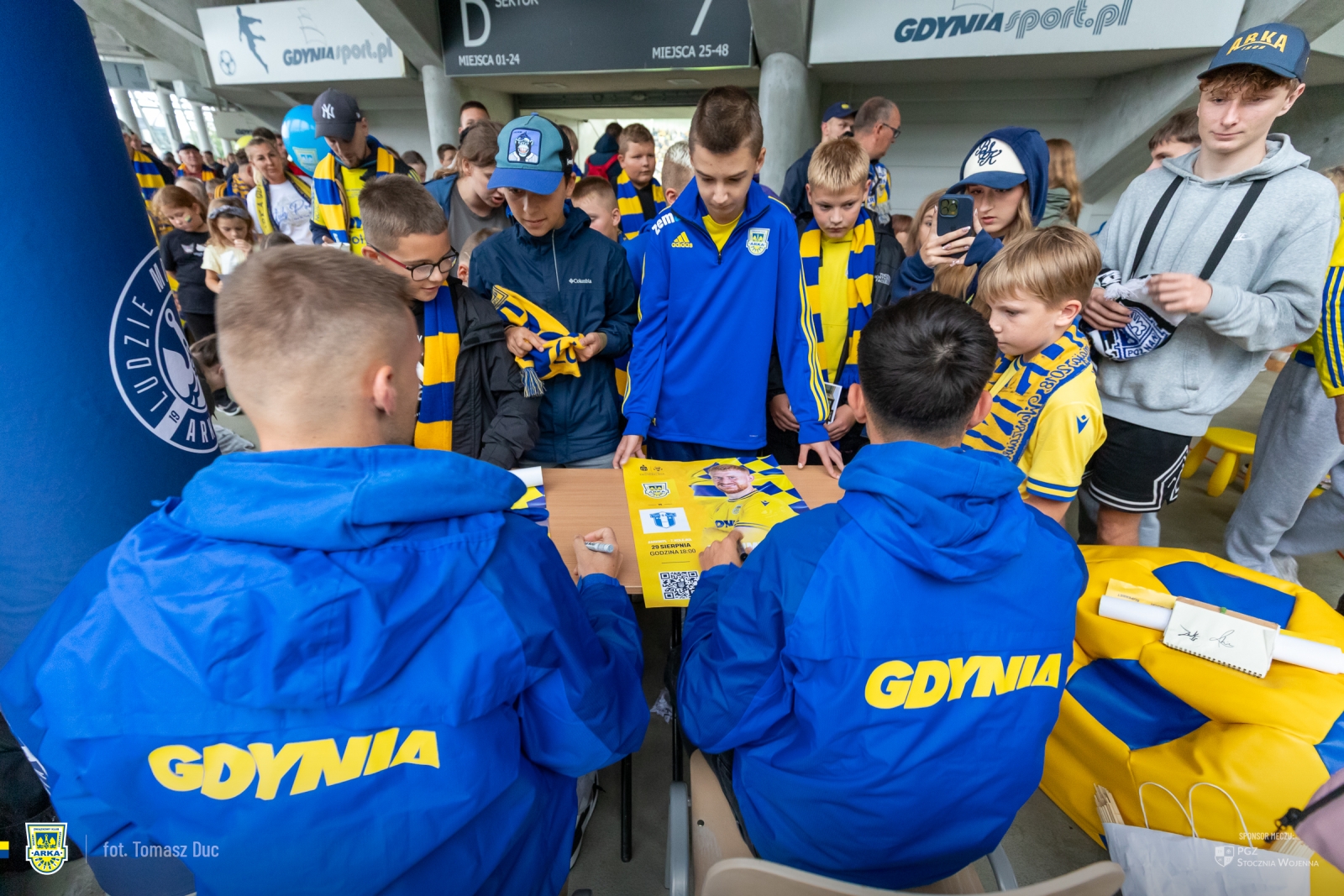 Wokół meczu: Arka wygrywa z liderem!-image