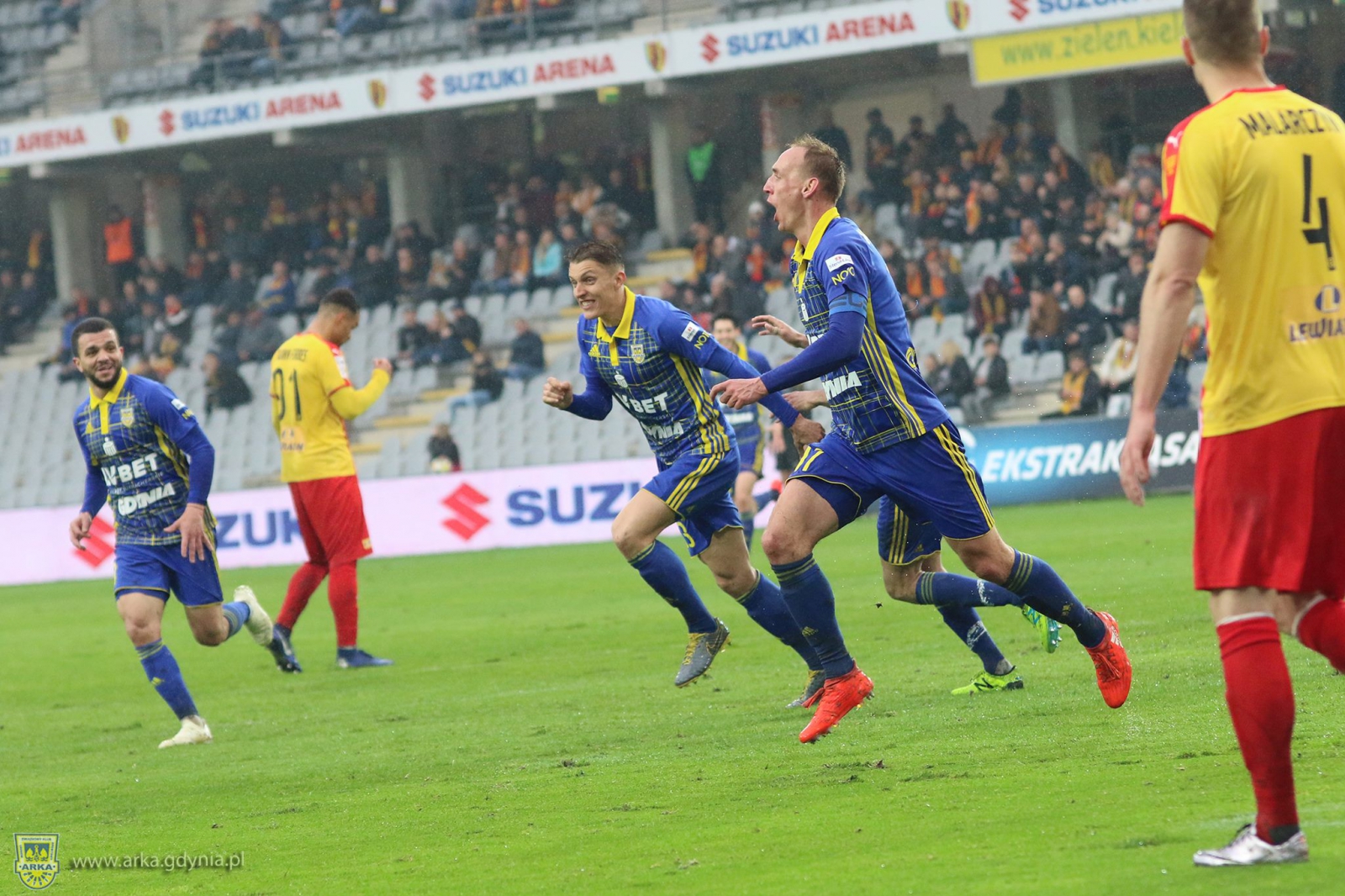 Centrum meczowe:  Korona Kielce - Arka Gdynia-image
