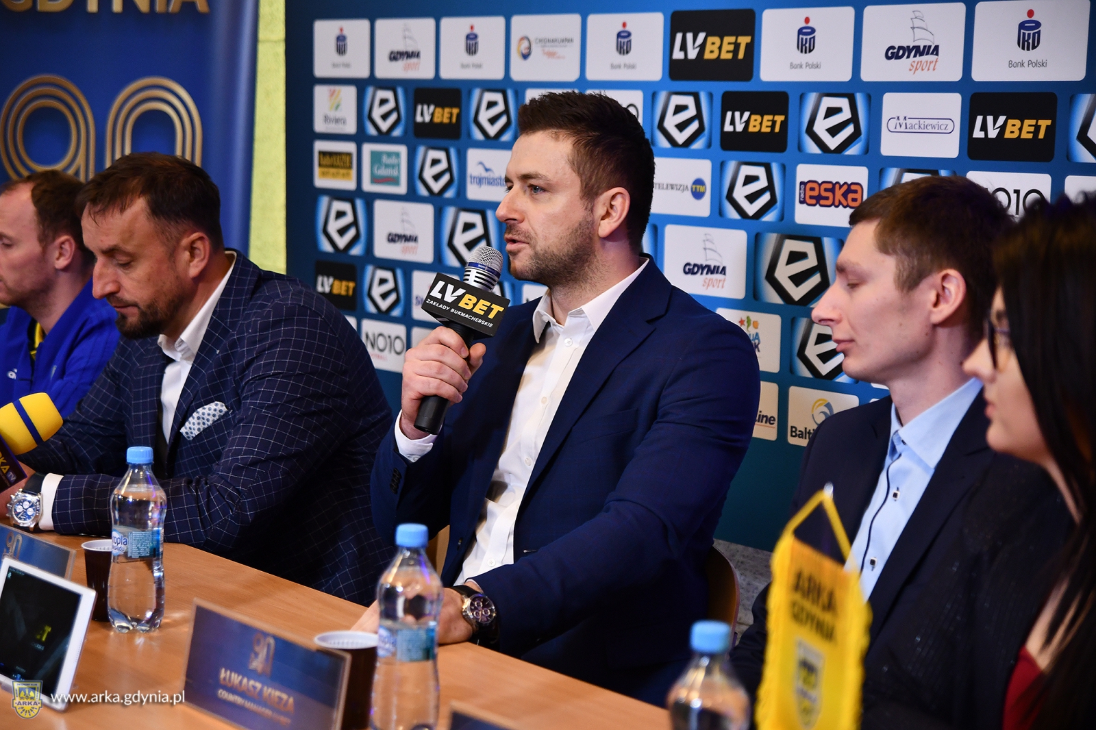 Z Koroną Kielce z nowym sponsorem na koszulkach!-image