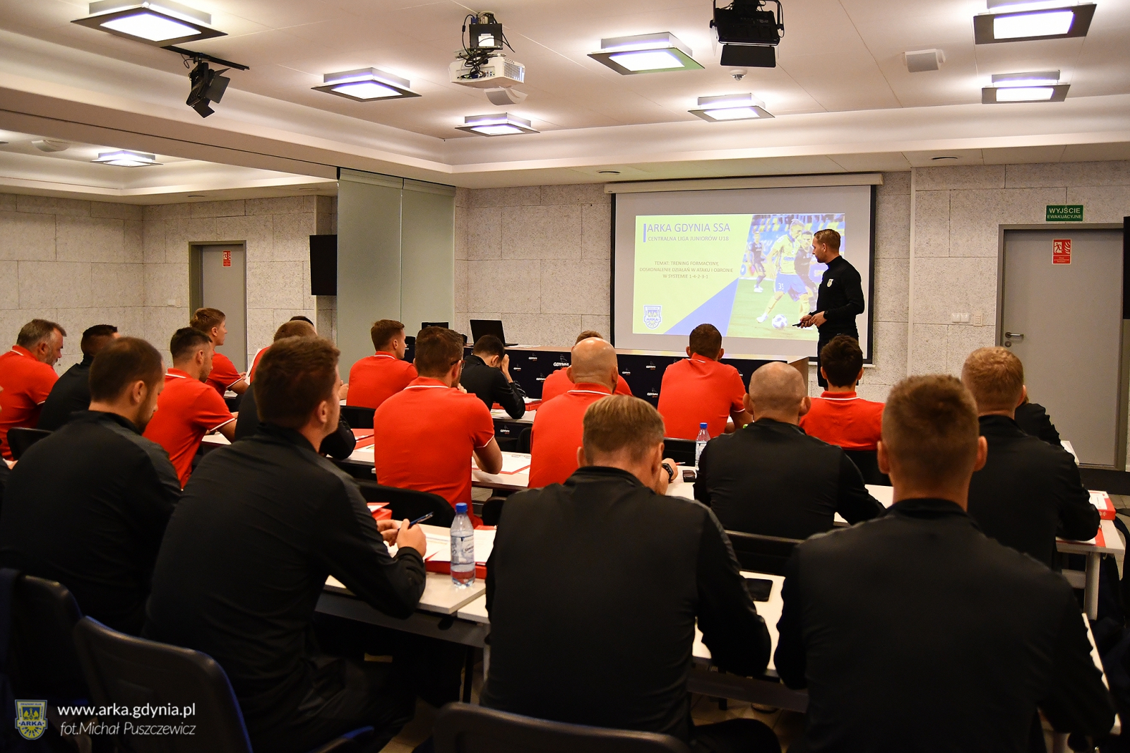 Kursanci UEFA Elite Youth zawitali do Gdyni-image