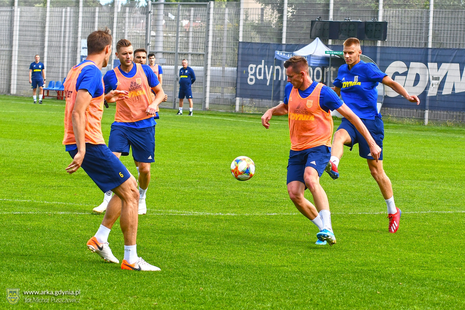 Środa na boisku bocznym Gdyńskiego Centrum Sportu-image