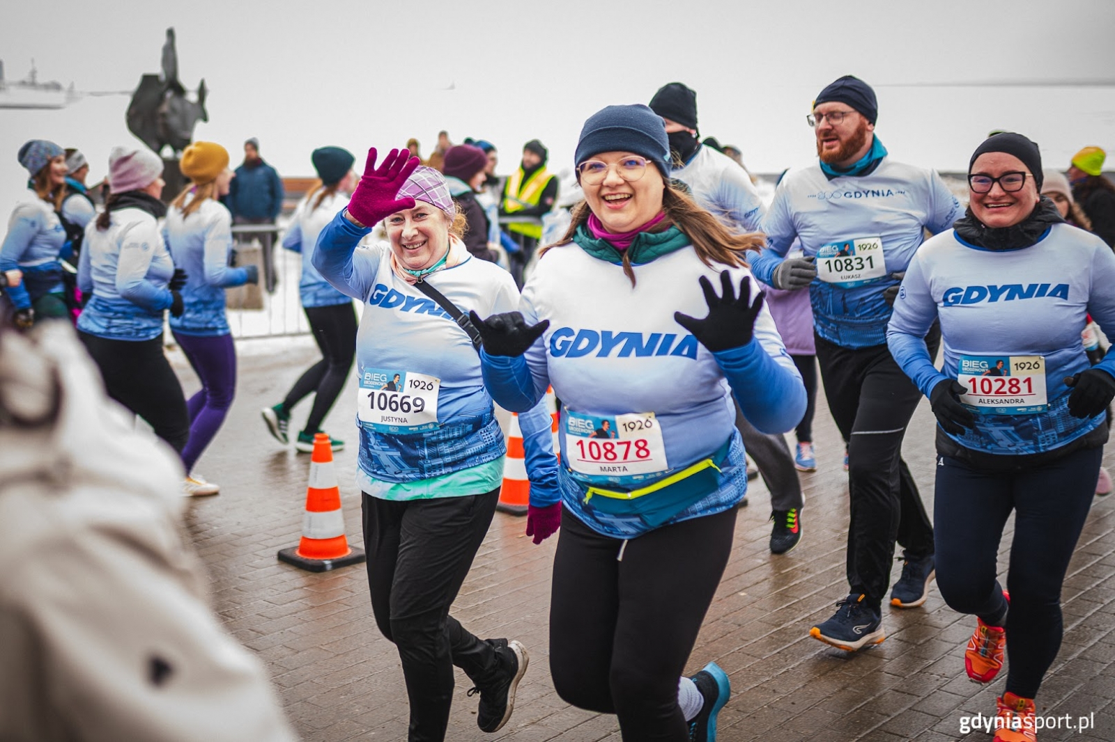 Gdynia świętowała 100-lecie na biegowo-image