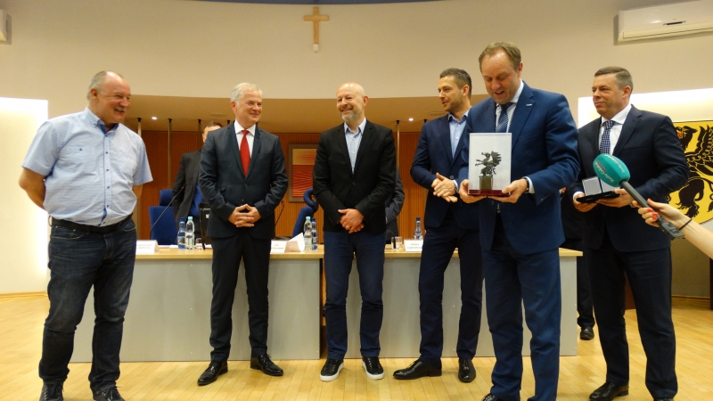 Marszałek Województwa Pomorskiego wyróżnił Arkę.-image
