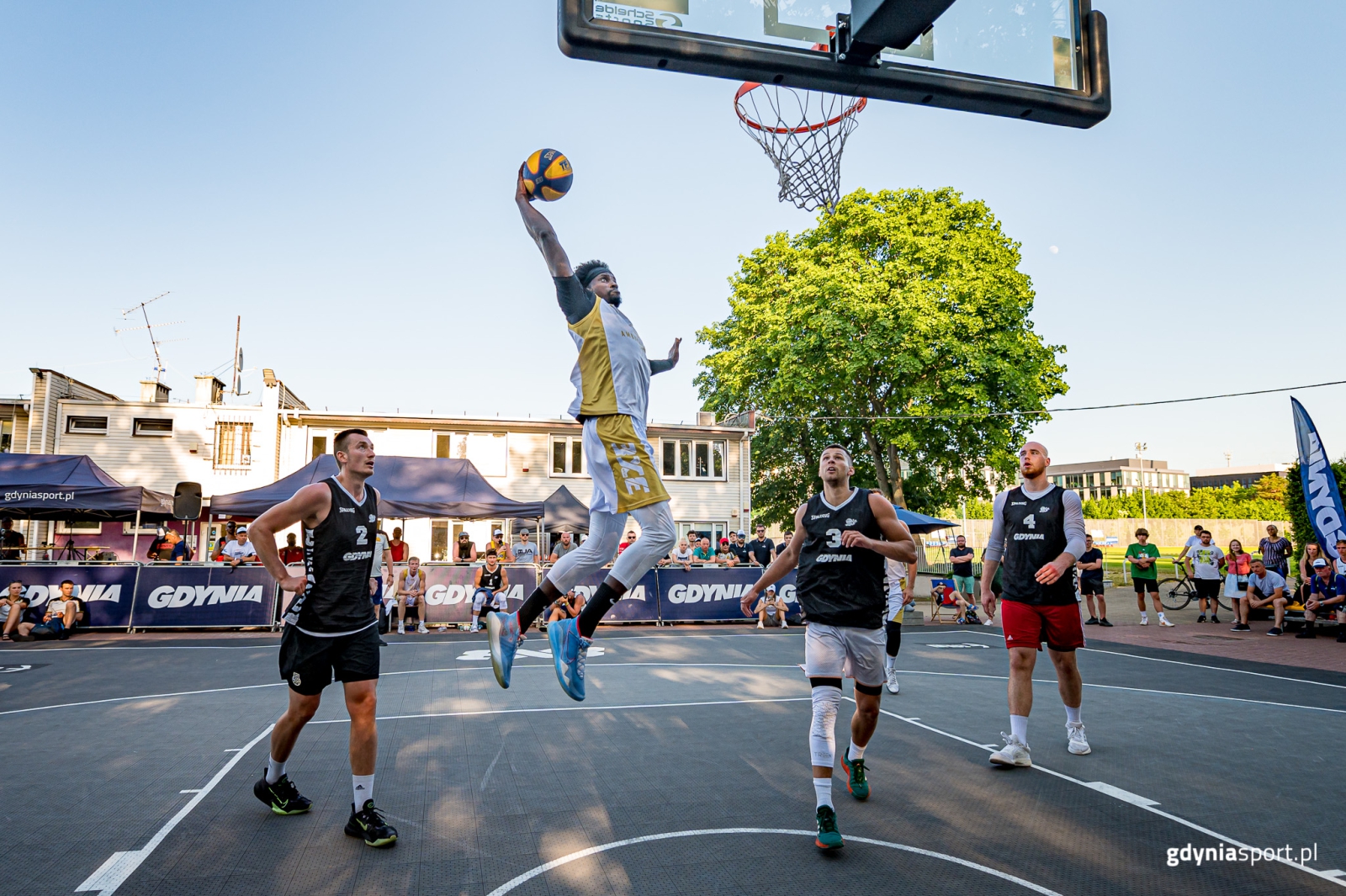 Sportowe rozpoczęcie sezonu w Gdyni-image