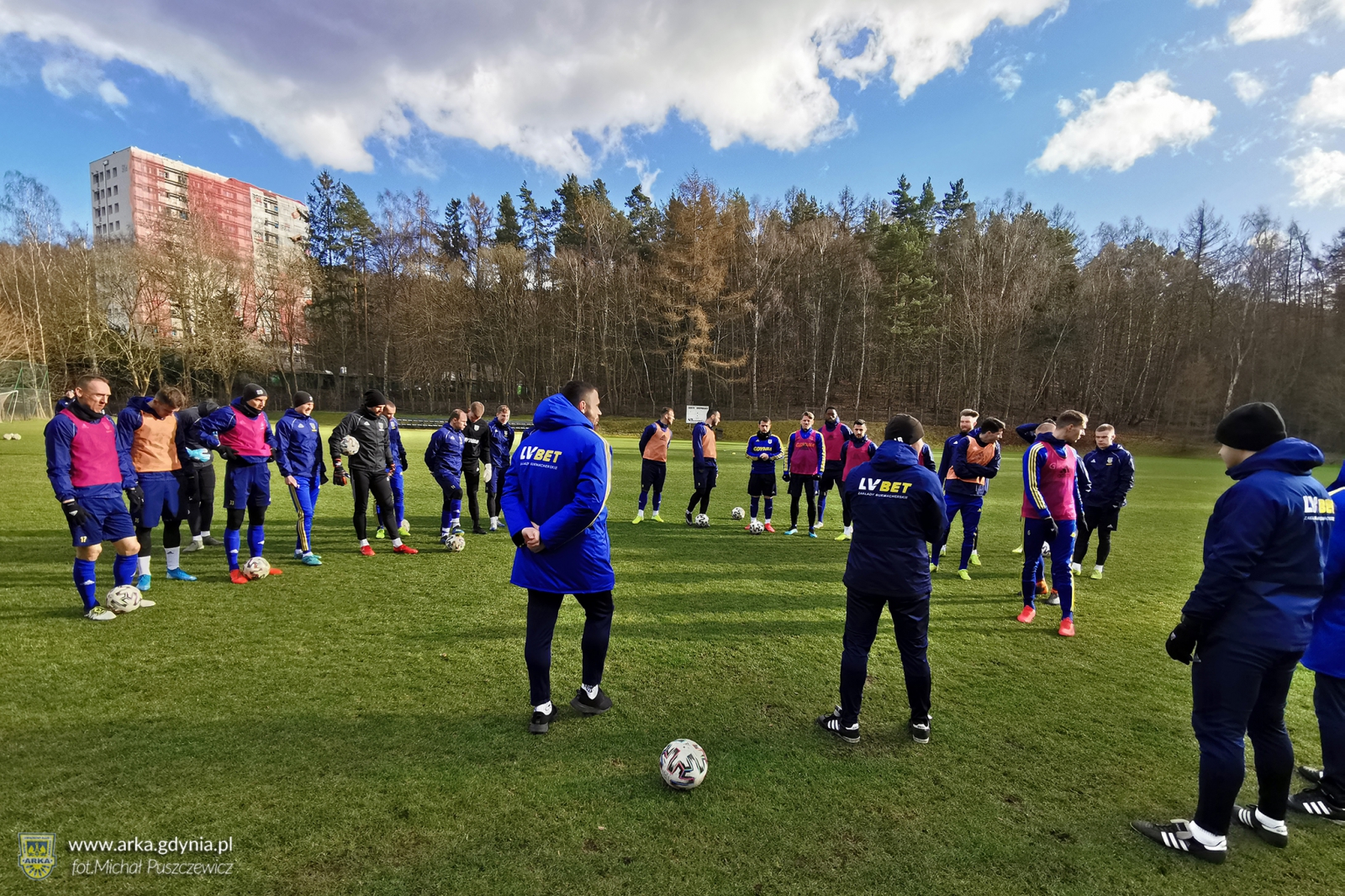 Derby czasu epidemii-image