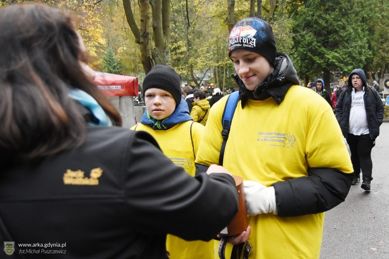 Zdjęcie Kwesta na Hospicjum Bursztynowa Przystań