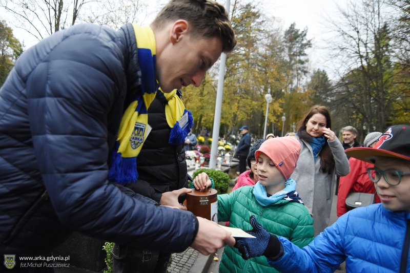 Kwestowali na rzecz Hospicjum.-image