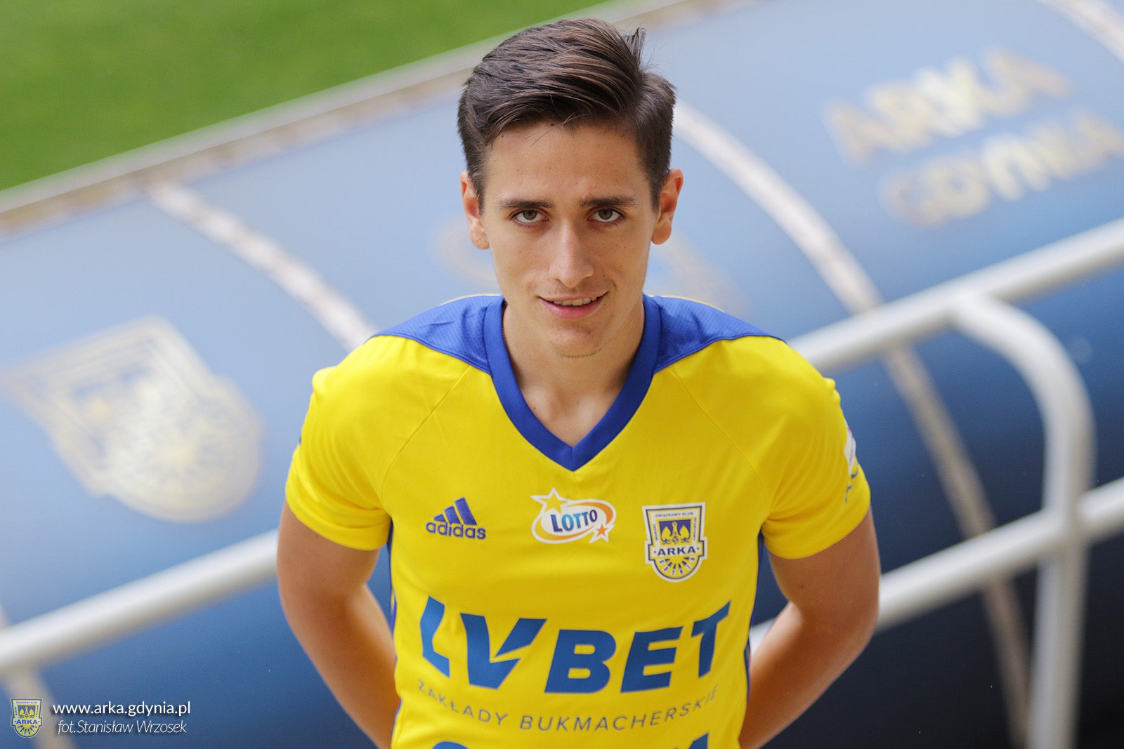 Mikołaj Łabojko przechodzi do Arki-image
