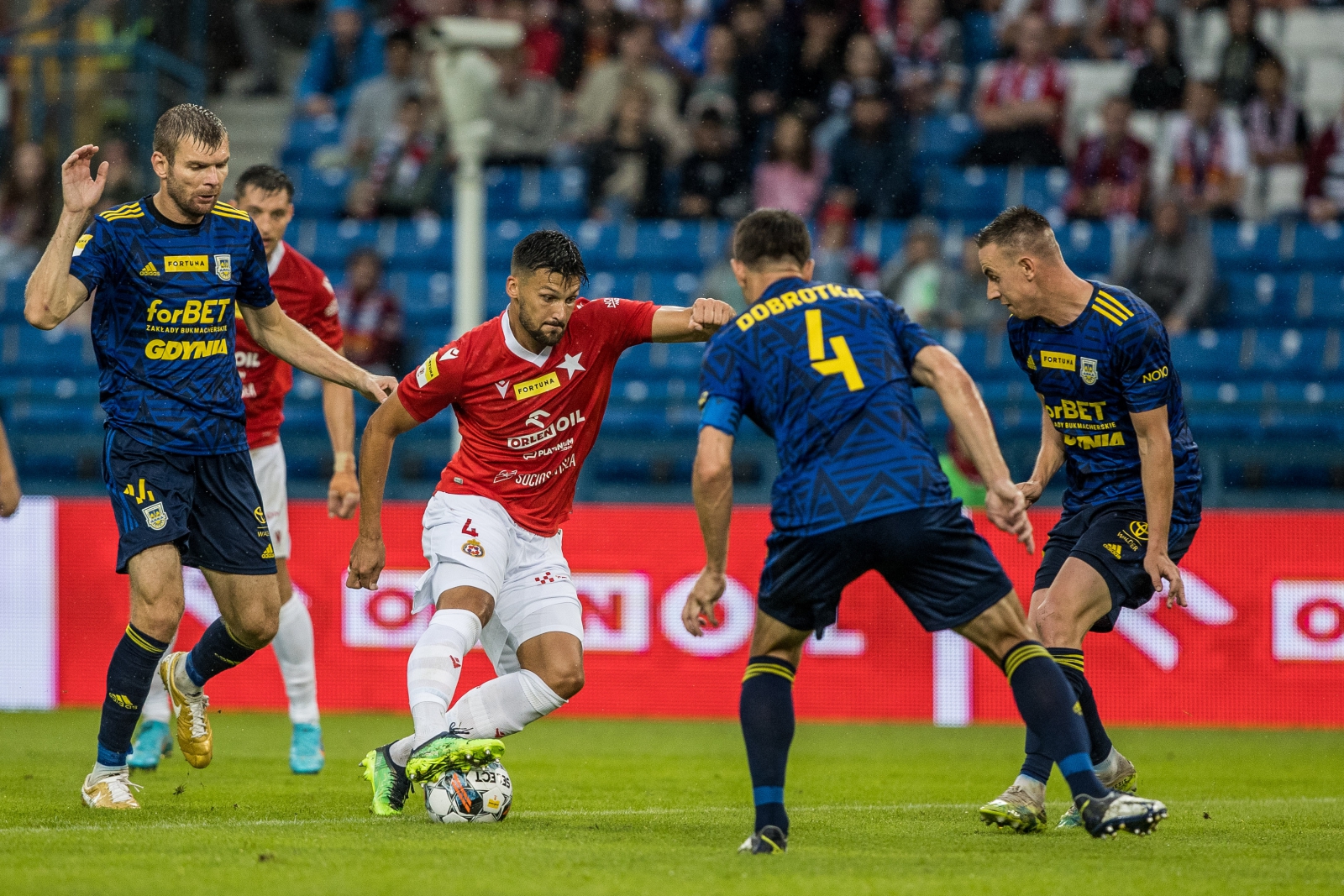 Centrum meczowe: Arka Gdynia - Wisła Kraków-image