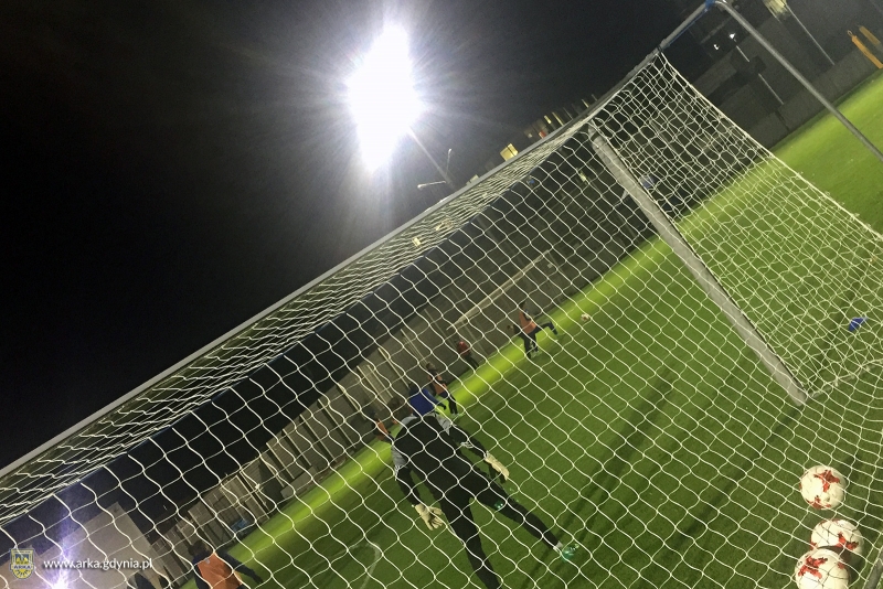Mocny trening w dobrych nastrojach.-image