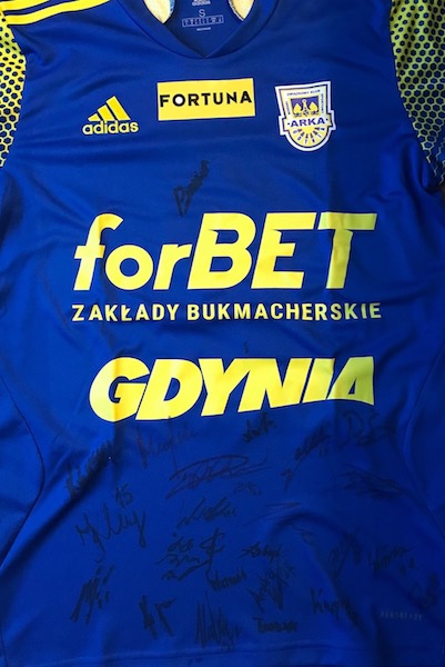 Pomagamy Mariuszowi i małej Nince! Wylicytuj koszulkę!-image