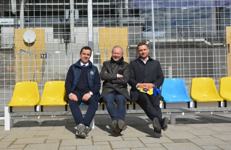 Wiata "bramka" od AMS przed Stadionem Miejskim w Gdyni!-image